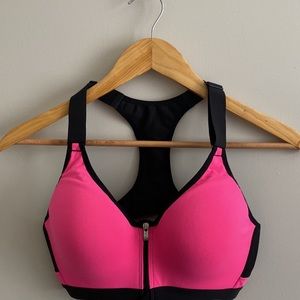 Victoria Secret Sports Bra 34c